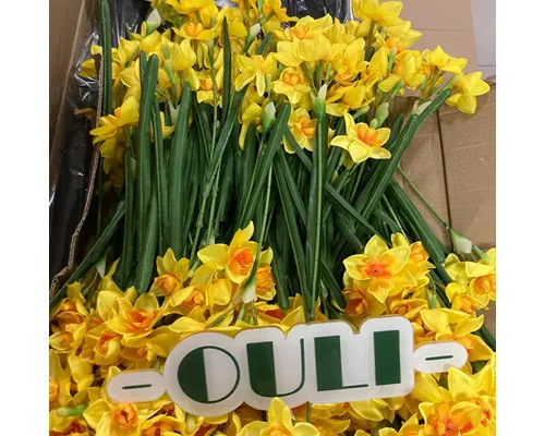 En komplett guide til å kjøpe kunstige blomster i bulk